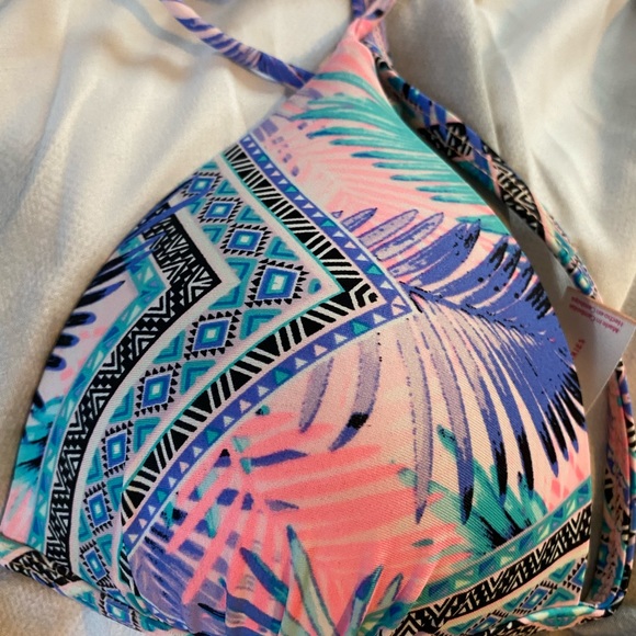 Bikini - Picture 5 of 6